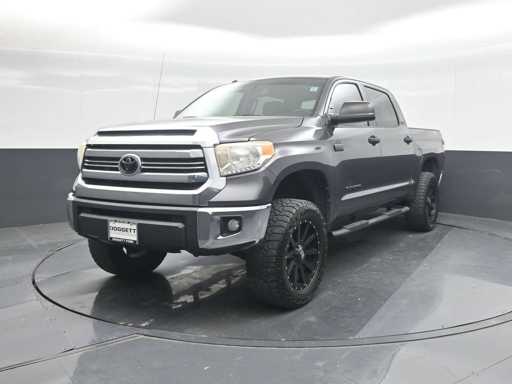 Used 2017 Toyota Tundra SR5 w/ SR5 Upgrade Package RWD image 31