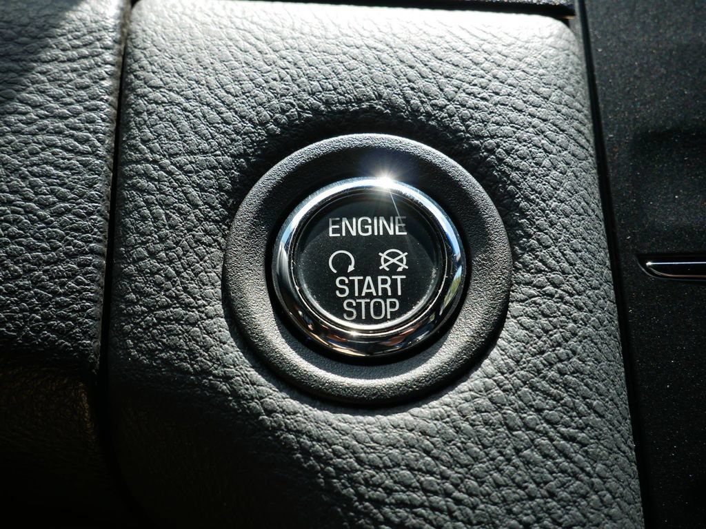 Used 2016 Ford Taurus SEL w/ Equipment Group 201A FWD image 23