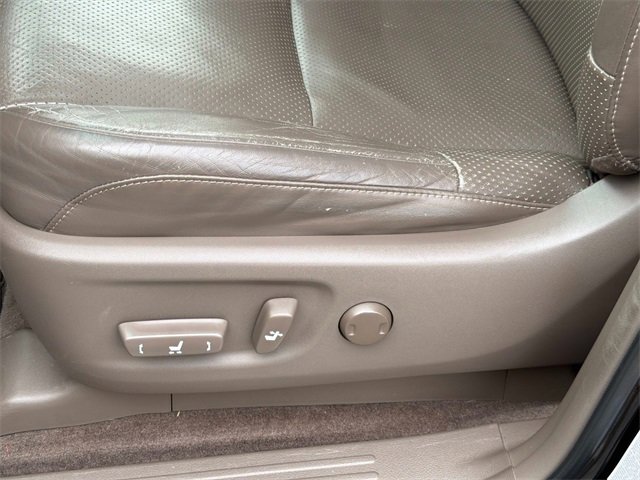 Used 2011 Lexus GX 460 image 22