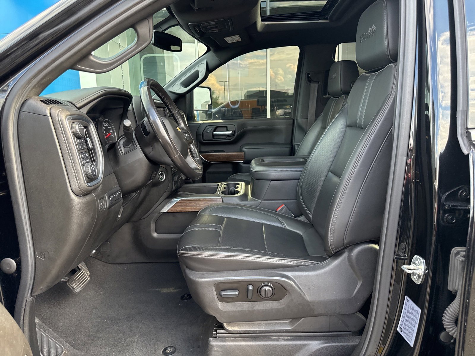 Used 2022 Chevrolet Silverado 3500 High Country image 19