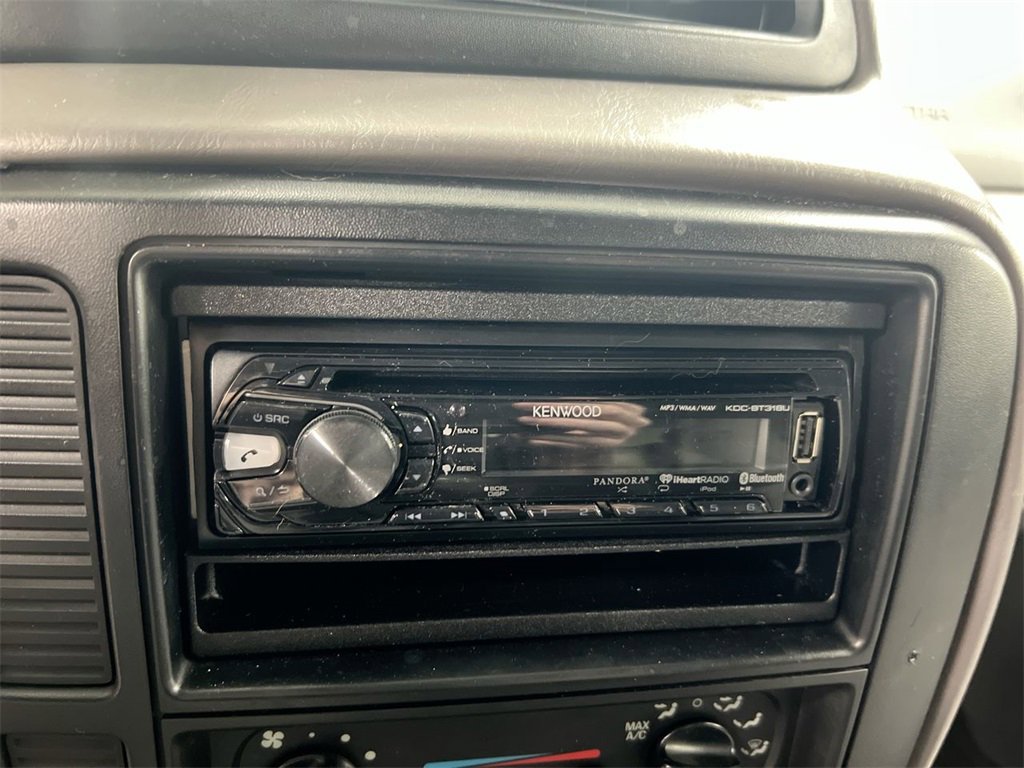 Used 2001 Ford Windstar image 13