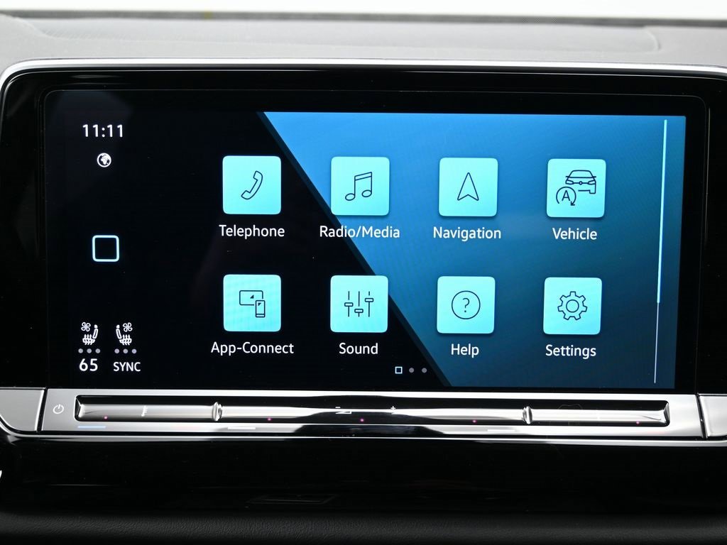 Used 2024 Volkswagen Atlas SE image 25