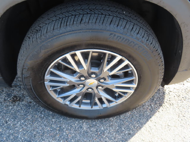 Used 2026 Chevrolet Traverse LT AWD/4WD image 13
