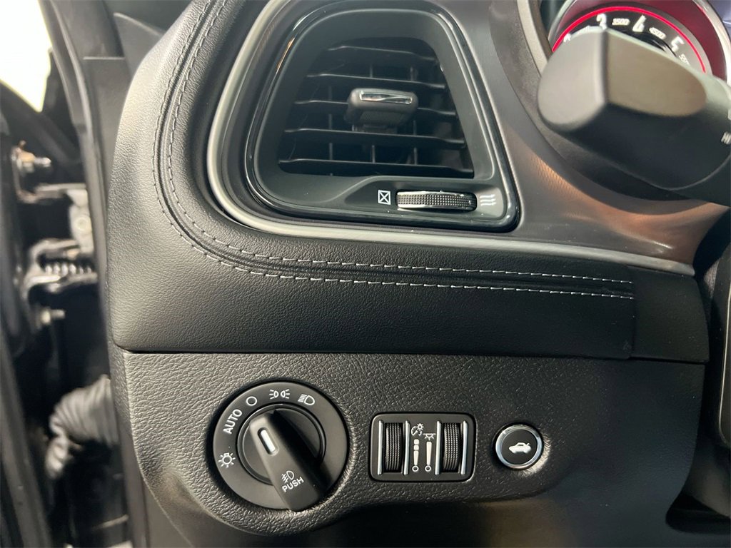 Used 2022 Dodge Challenger R/T Scat Pack w/ Dynamics Package image 18