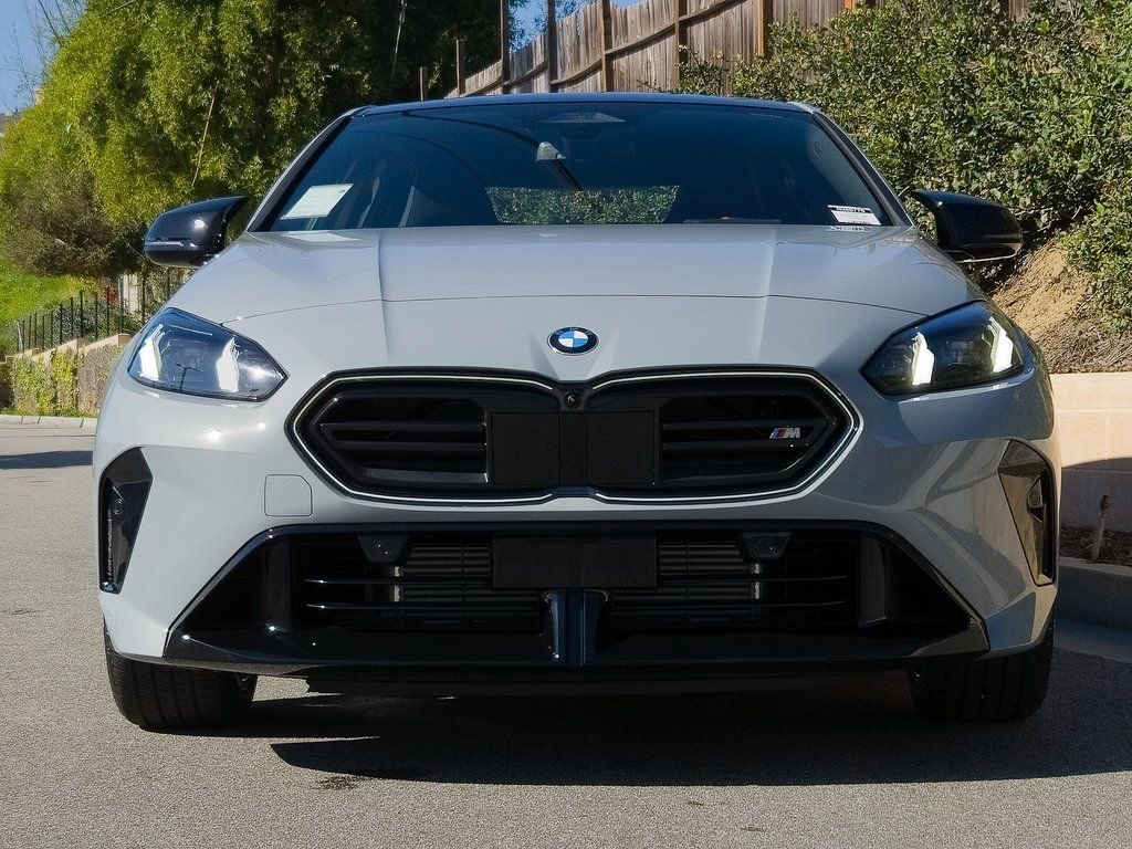 New 2026 BMW M235i xDrive w/ Technology Package image 3