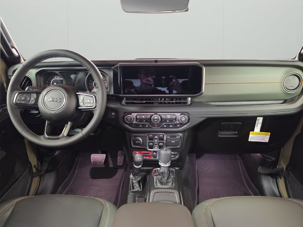 New 2026 Jeep Gladiator Mojave w/ Safety Group AWD/4WD image 18