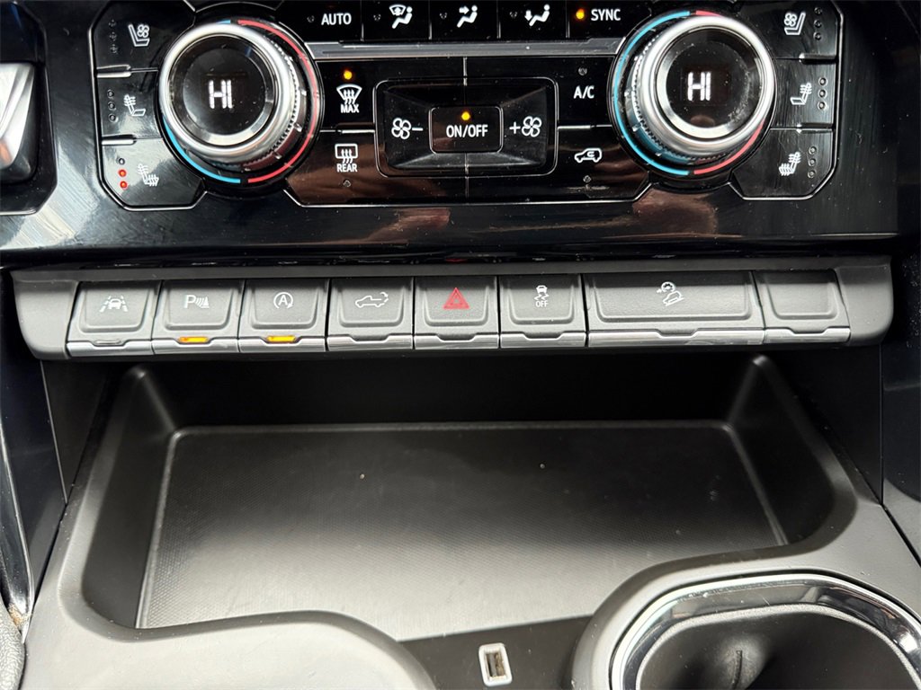 Used 2023 GMC Sierra 1500 AT4 w/ AT4 Preferred Package image 18