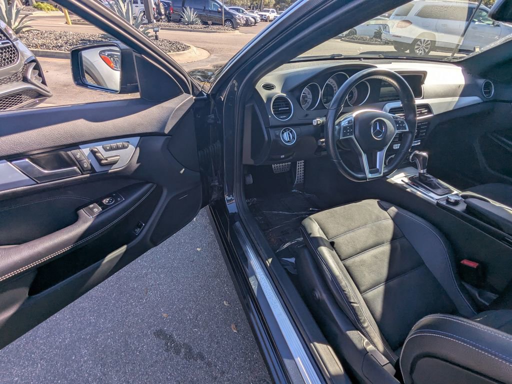 Used 2015 Mercedes-Benz C 350 4MATIC Coupe image 3