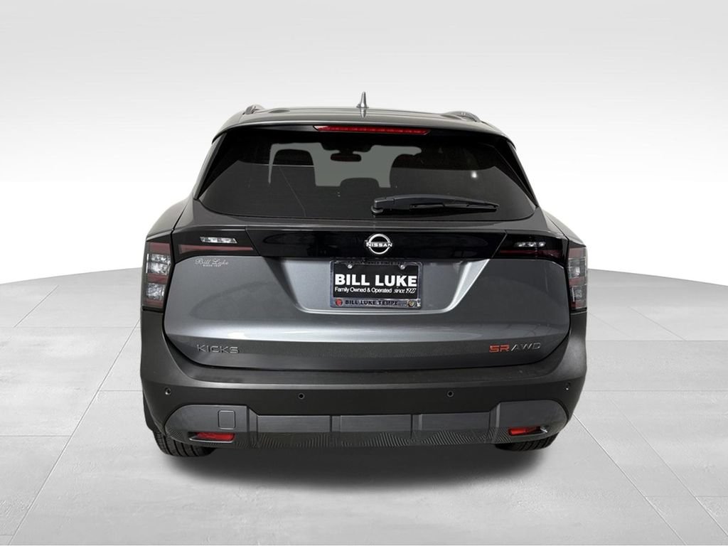 Used 2025 Nissan Kicks SR AWD/4WD image 9