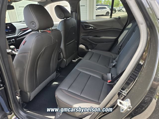 New 2026 Chevrolet Trax RS w/ Sunroof Package FWD image 8