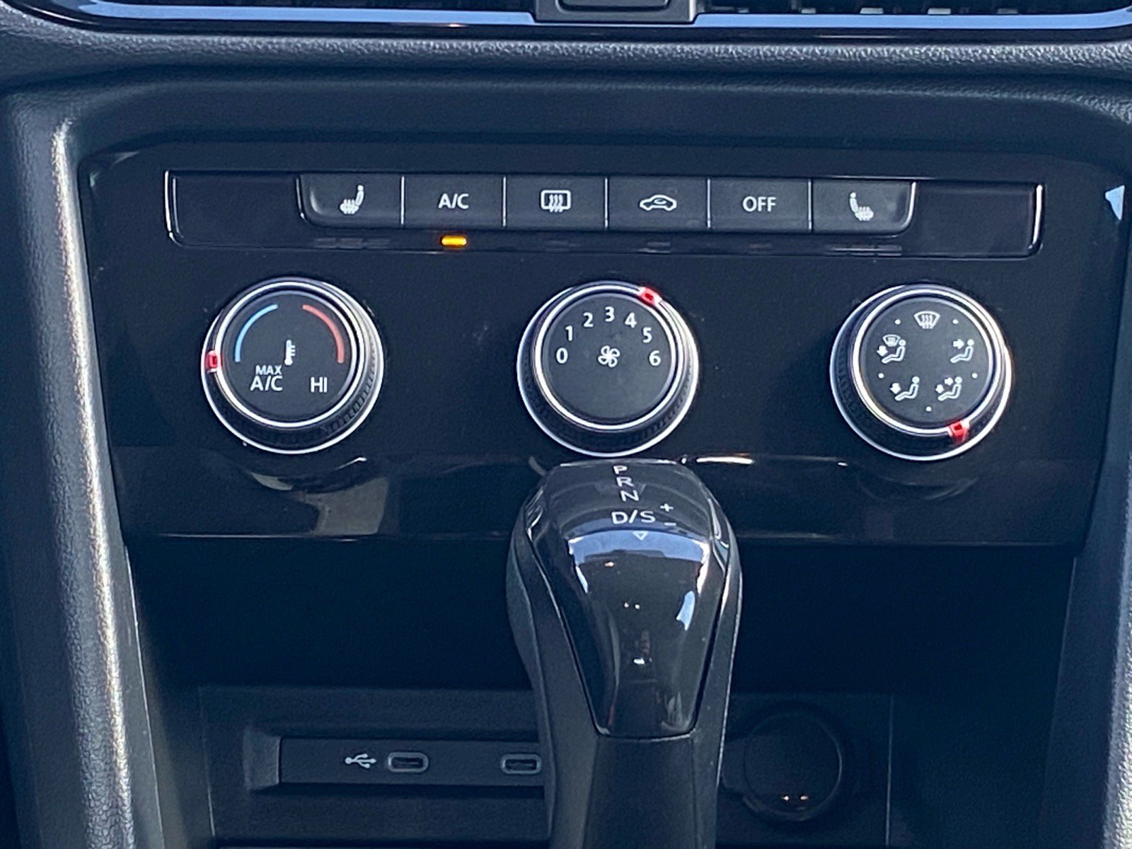 Certified 2023 Volkswagen Taos S AWD/4WD image 9