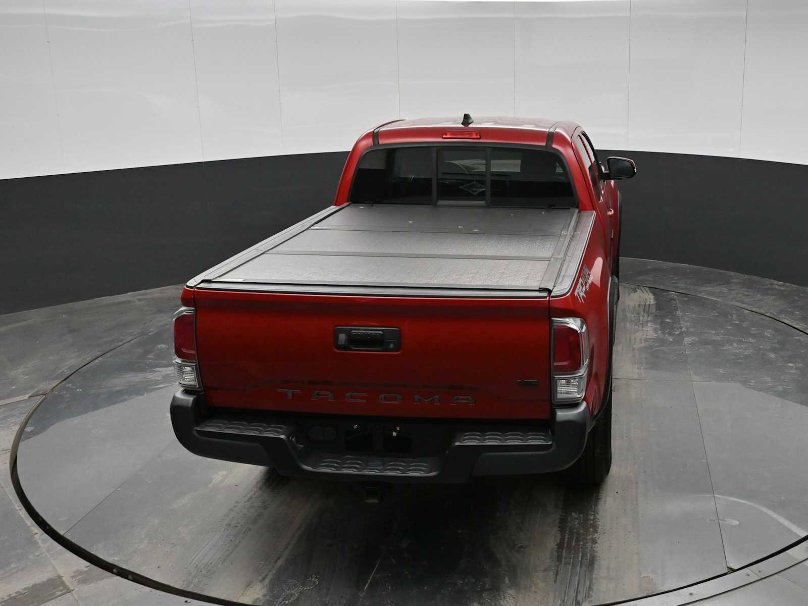 Used 2020 Toyota Tacoma TRD Off-Road image 29