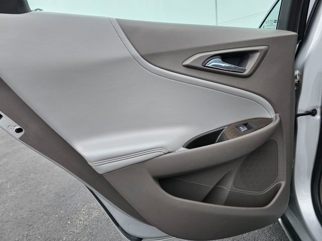 Used 2017 Chevrolet Malibu Premier w/ Premier Sun and Wheel Package FWD image 20