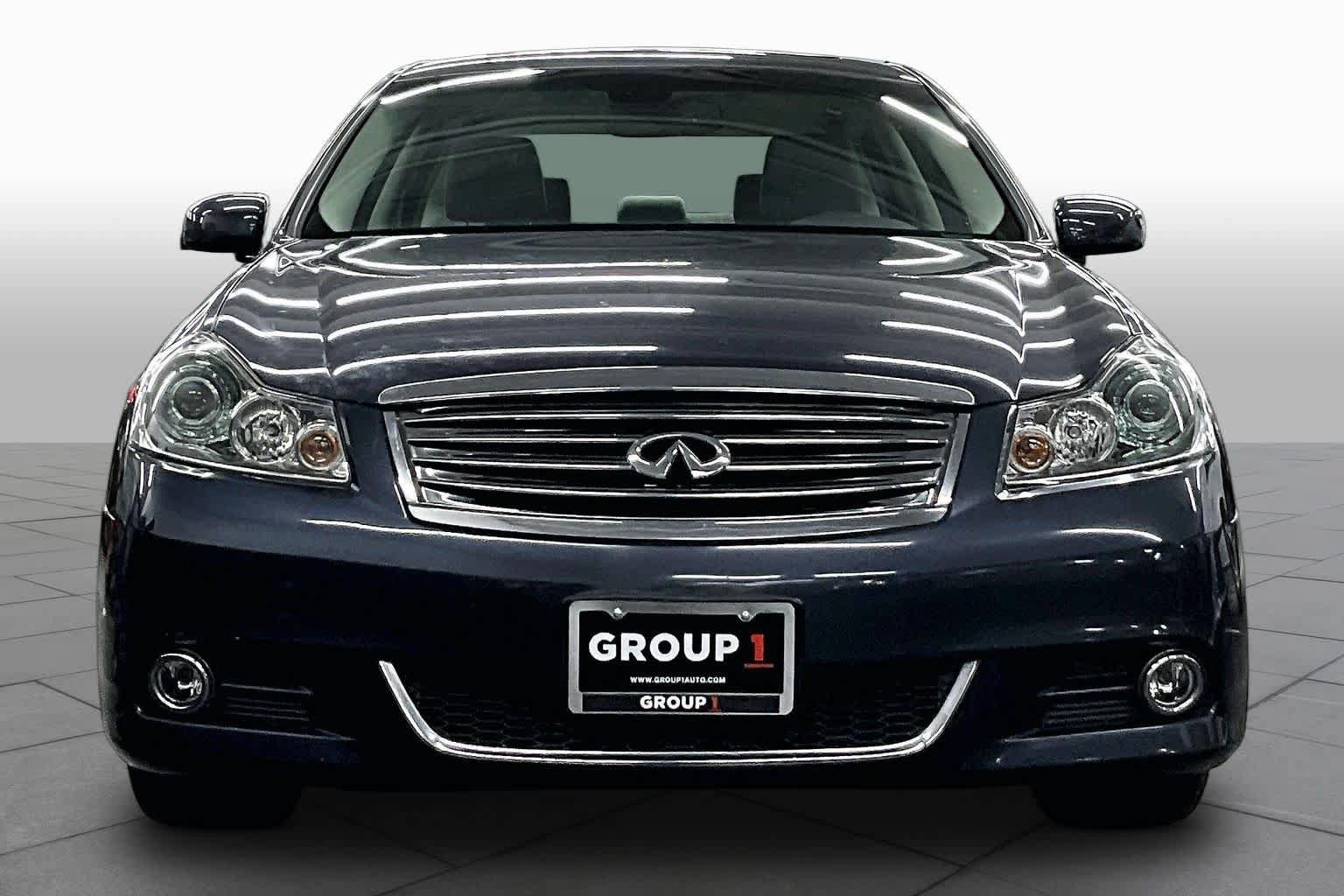 Used 2010 INFINITI M35 w/ Technology Pkg RWD image 3