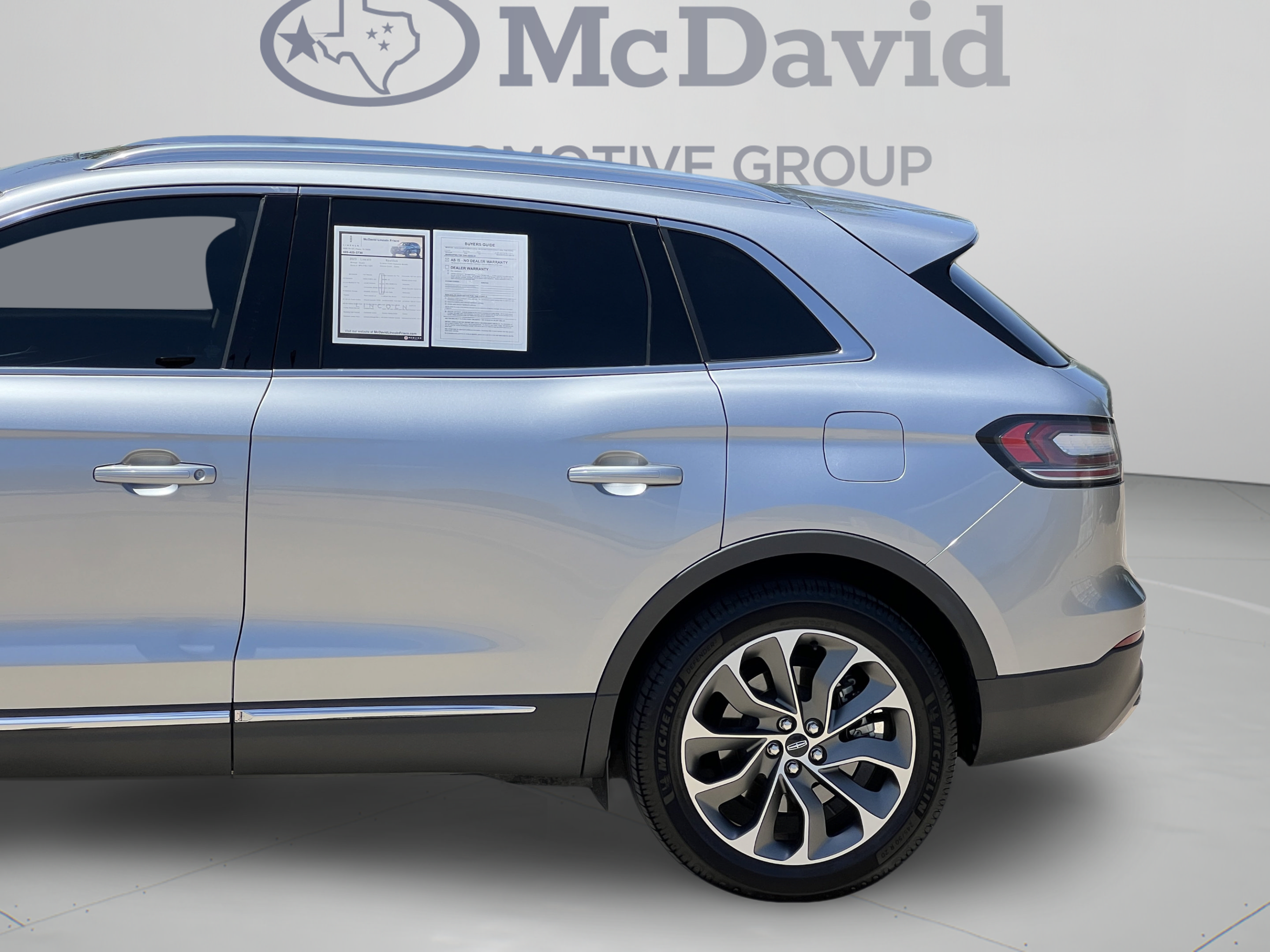 Used 2023 Lincoln Nautilus Reserve w/ Luxury Package AWD/4WD image 31