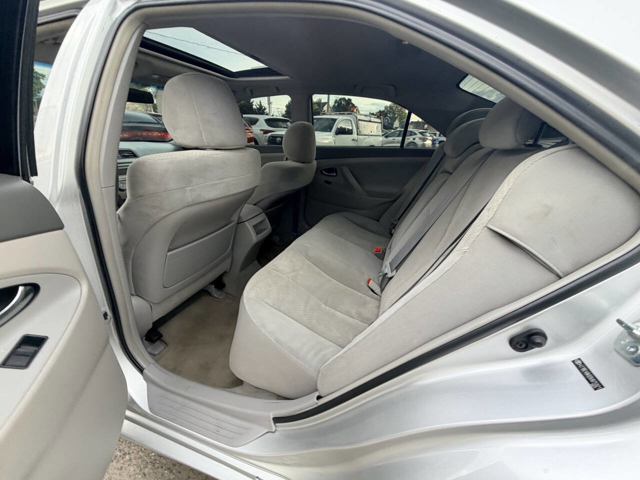 Used 2009 Toyota Camry LE FWD image 20
