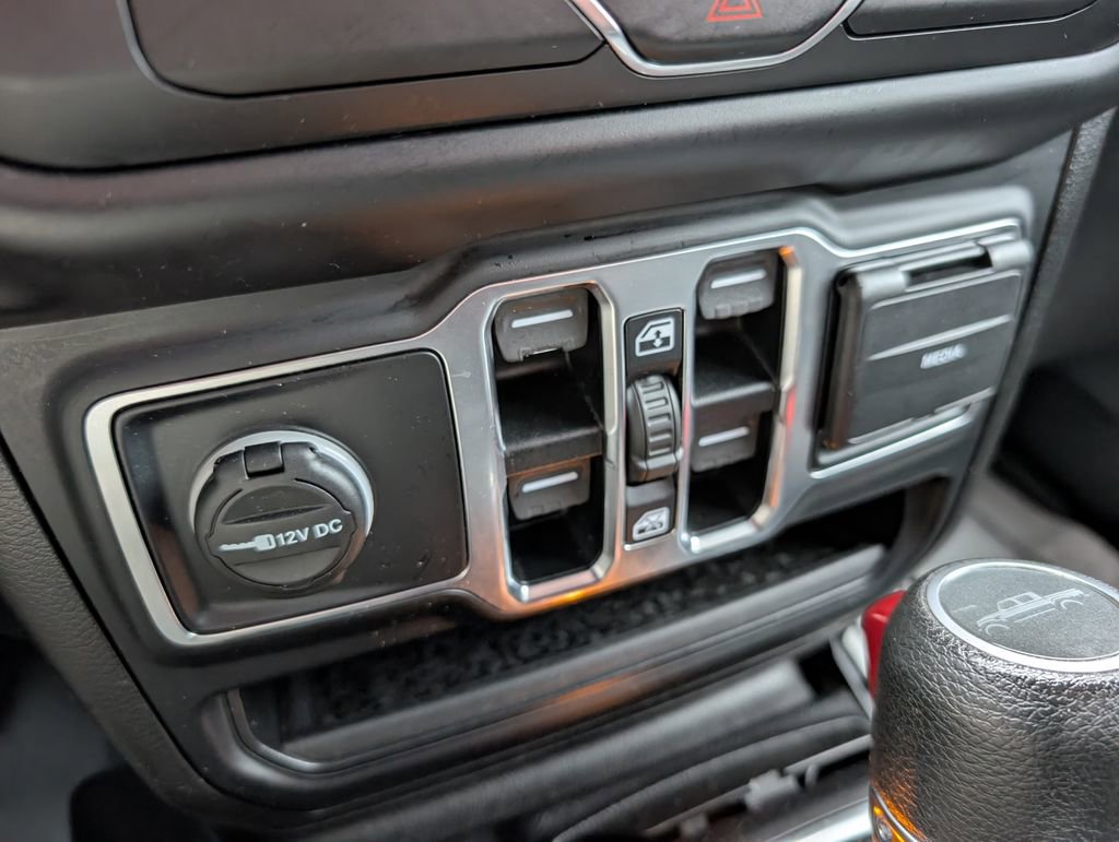 Used 2020 Jeep Gladiator Sport w/ Quick Order Package 24S image 27