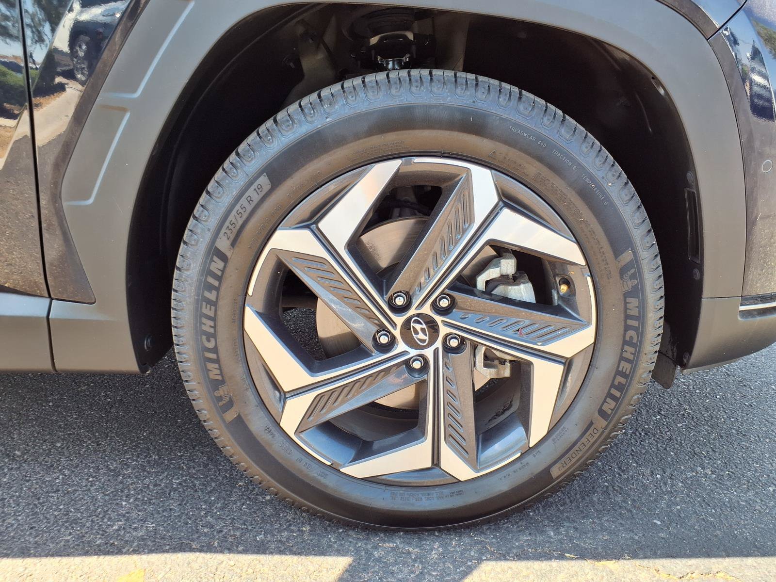 Certified 2022 Hyundai Tucson Limited AWD/4WD image 9
