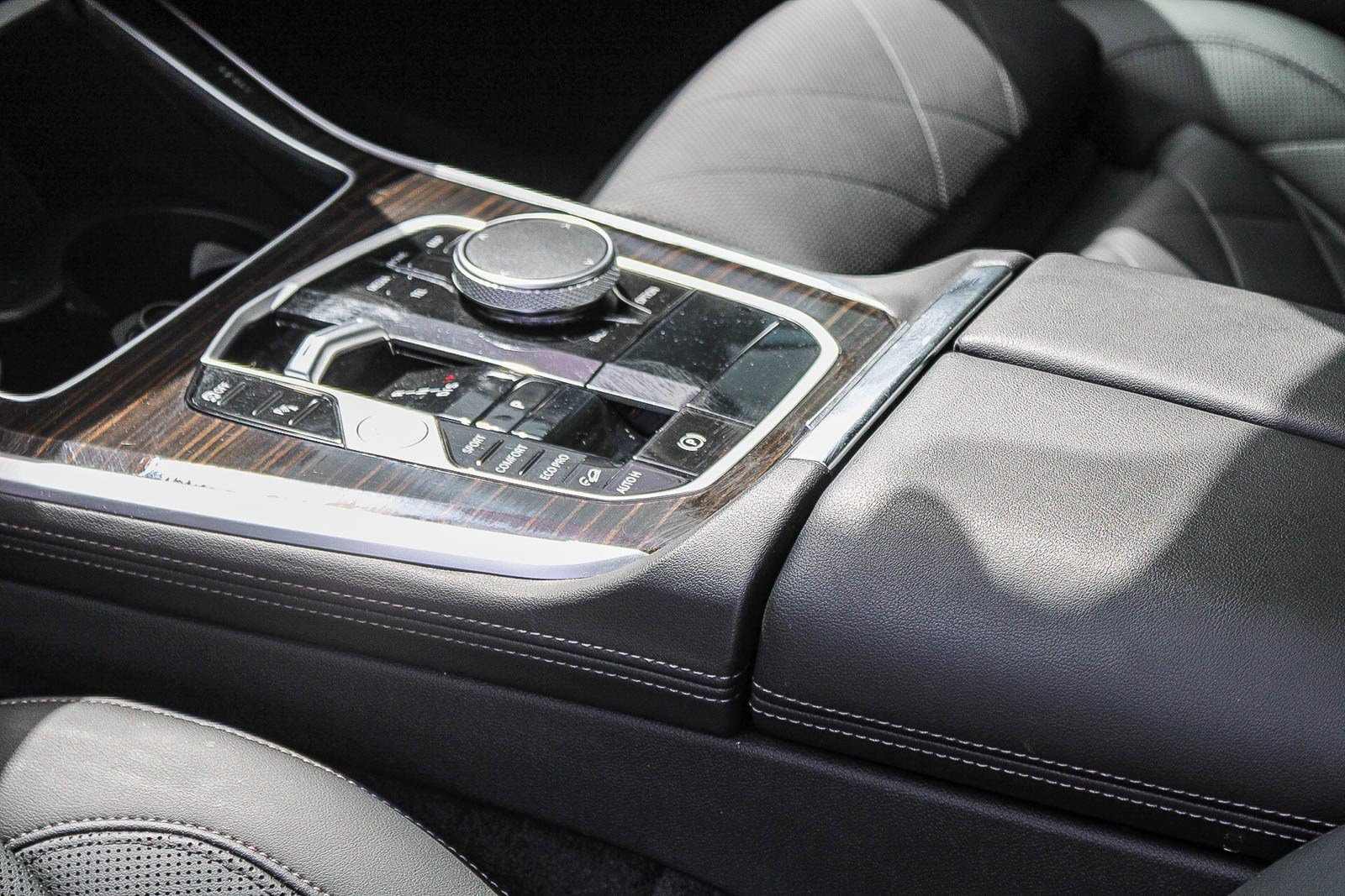 Used 2024 BMW X5 xDrive40i w/ M Sport Package AWD/4WD image 21