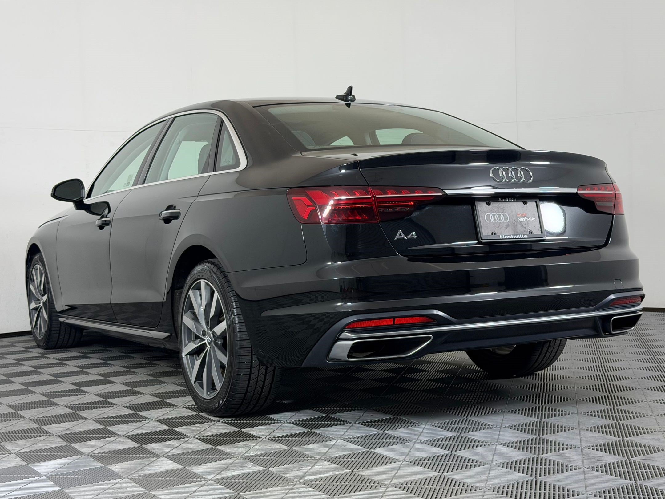 Used 2020 Audi A4 2.0T Premium w/ Convenience Package FWD image 3