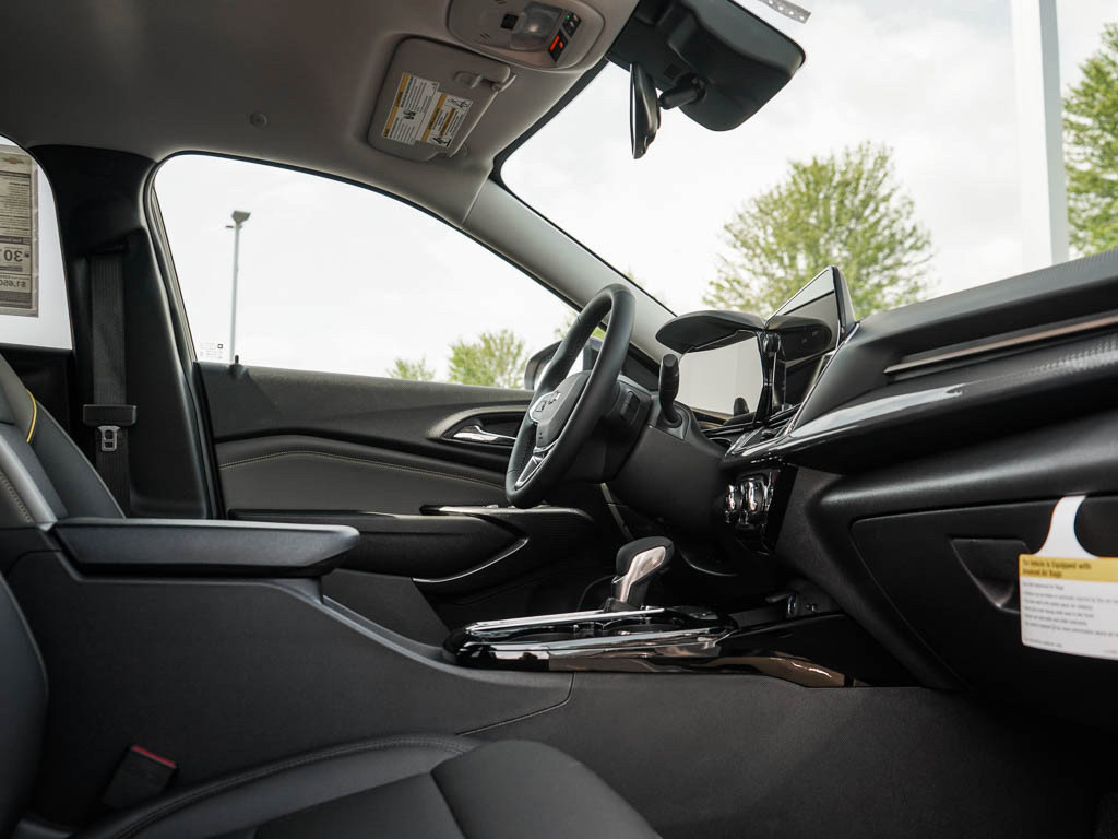 New 2026 Chevrolet Trax ACTIV w/ Driver Confidence Package FWD image 9
