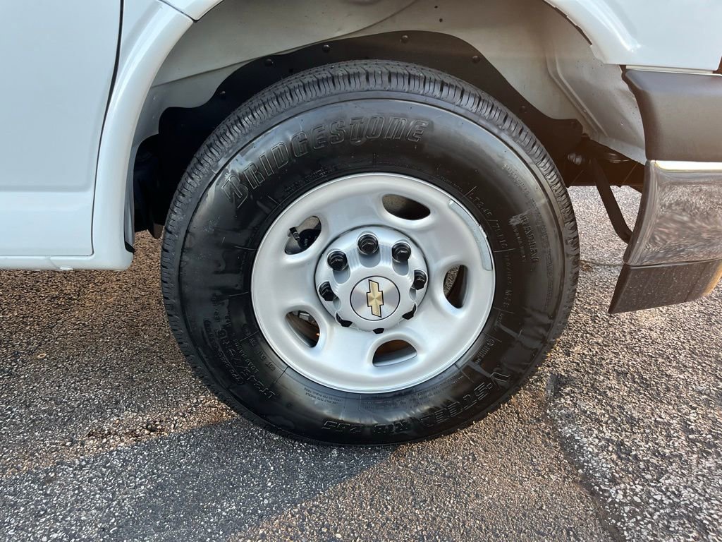 New 2025 Chevrolet Express 3500 w/ Power Convenience Package image 14