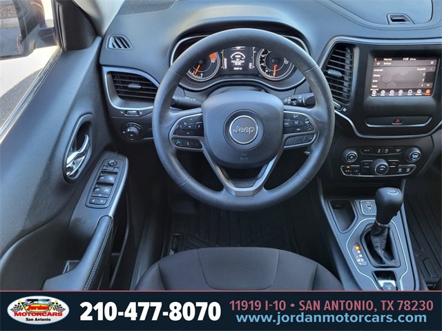 Used 2019 Jeep Cherokee Latitude w/ Popular Appearance Group image 13