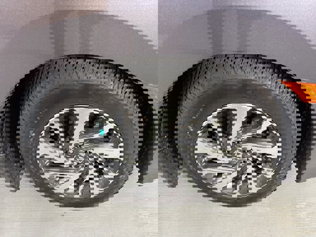 Used 2018 Honda Civic EX image 10