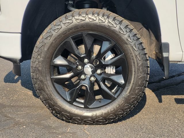 Used 2022 Chevrolet Silverado 1500 Custom AWD/4WD image 4