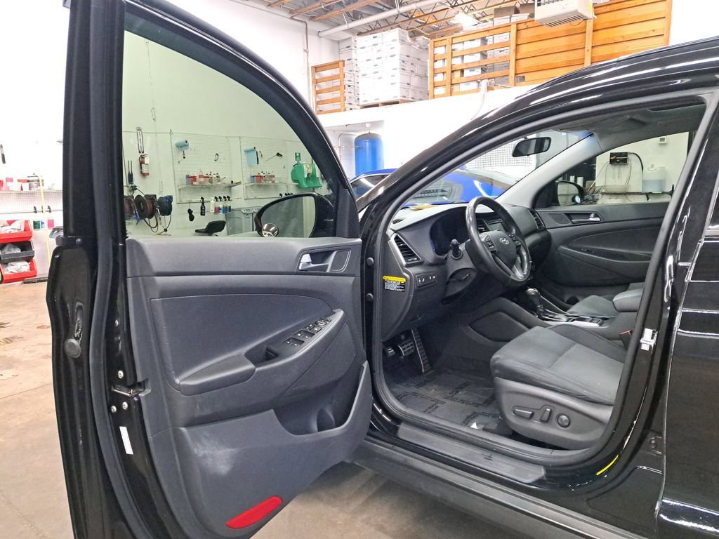 Used 2017 Hyundai Tucson Night image 10