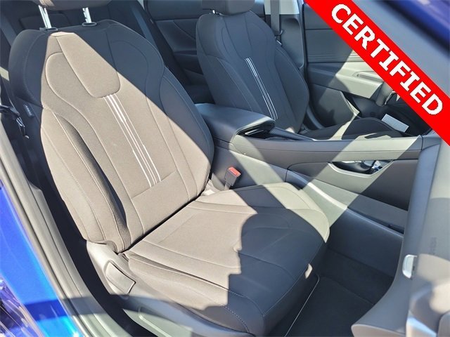 Certified 2025 Hyundai Elantra SEL image 16