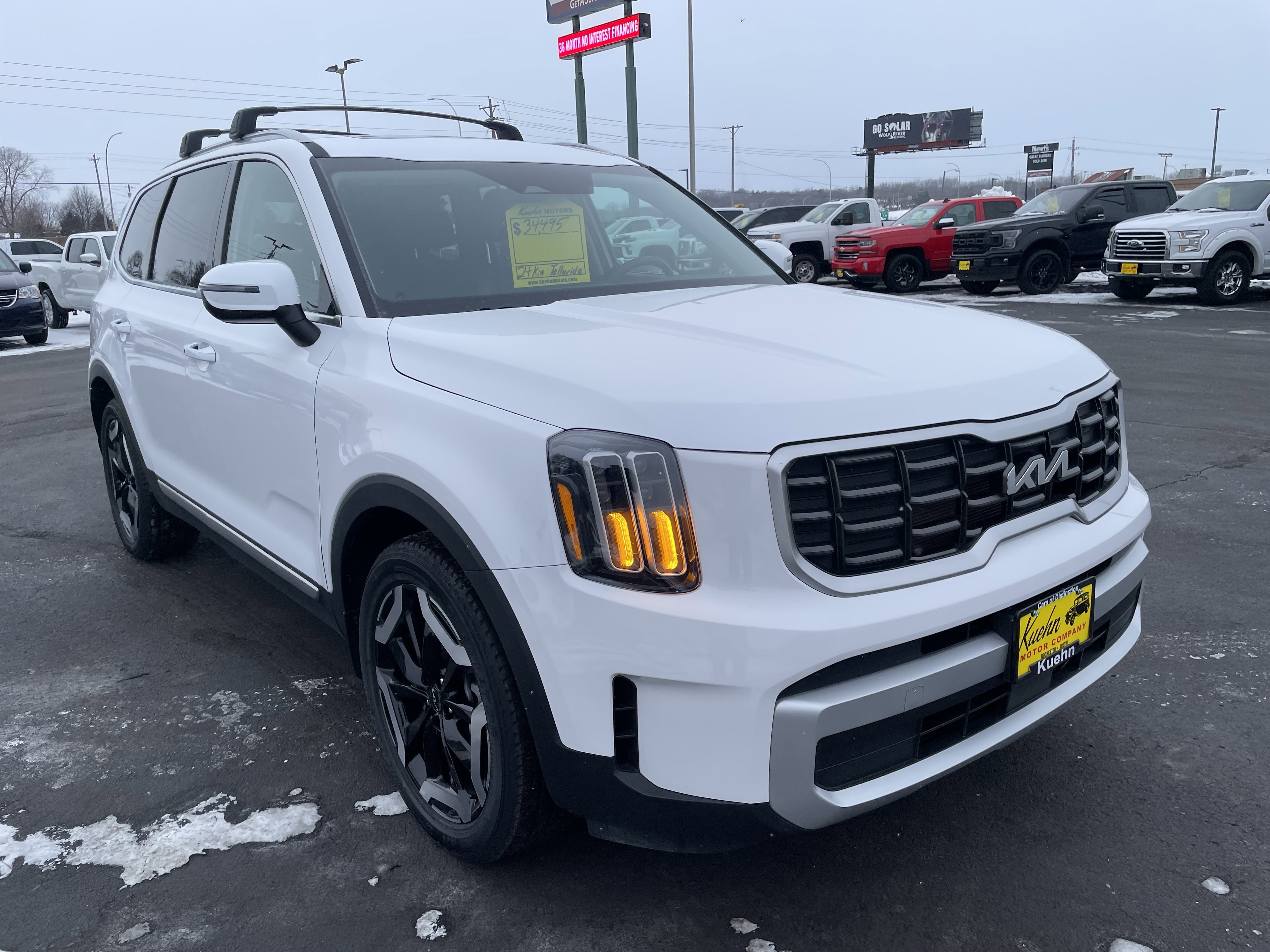 Used 2024 Kia Telluride S w/ S Sunroof Package image 2