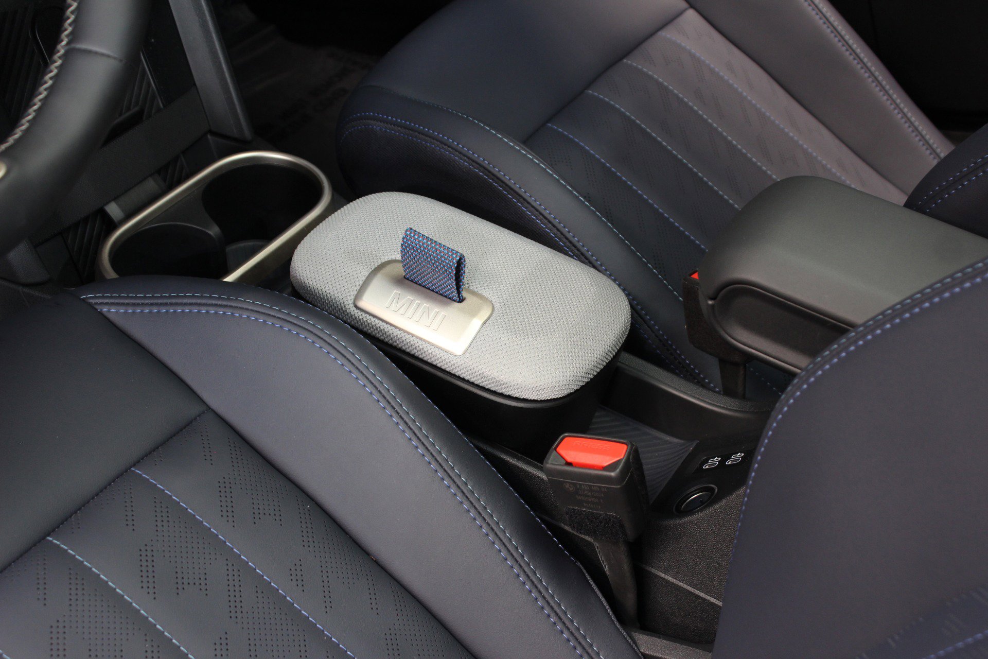 Used 2025 MINI Cooper S image 37
