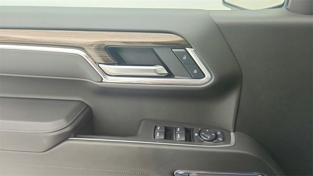 Certified 2025 Chevrolet Silverado 1500 LT w/ Safety Package image 25