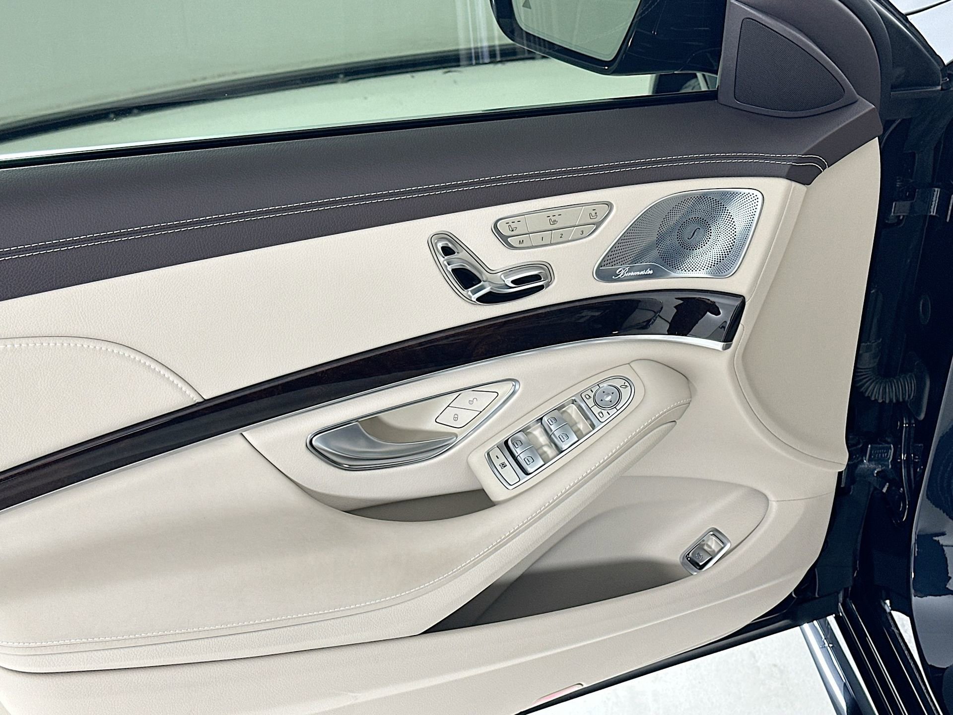 Used 2020 Mercedes-Benz S 560 Sedan image 19