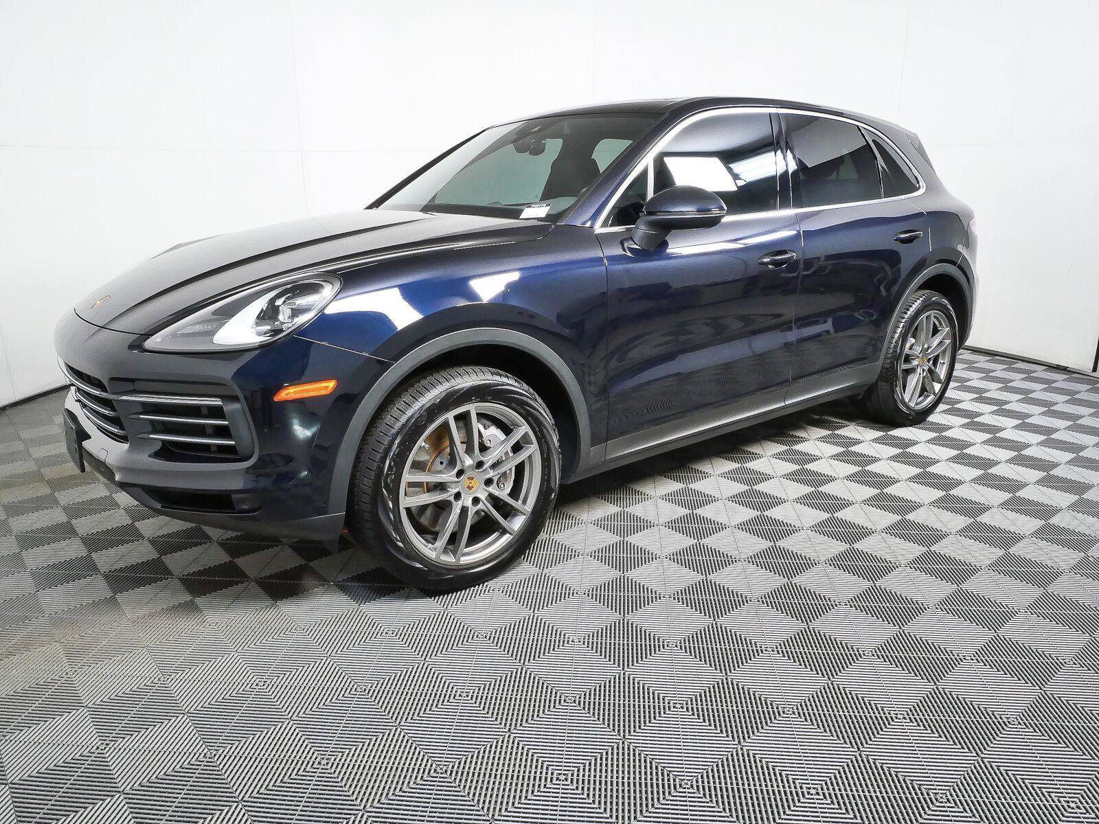 Certified 2021 Porsche Cayenne AWD/4WD image 1