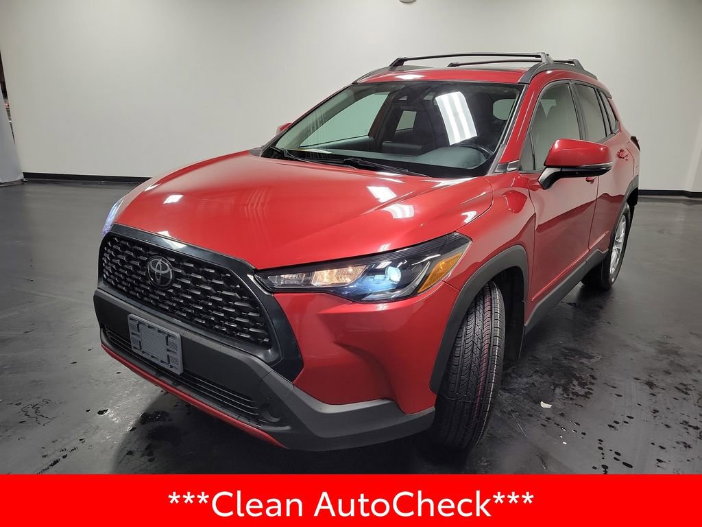 Used 2022 Toyota Corolla Cross LE image 4