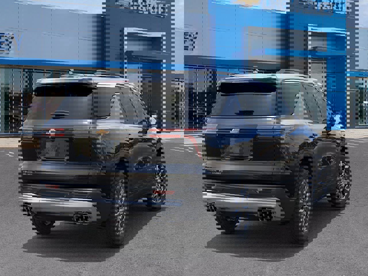 New 2026 Chevrolet Traverse LT w/ Sun and Wheel Package AWD/4WD image 4