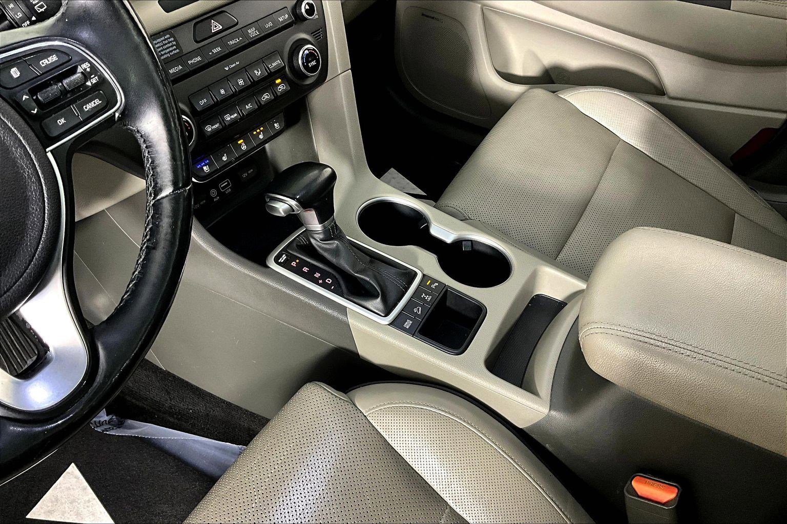 Used 2017 Kia Sportage EX w/ EX Technology Package image 19