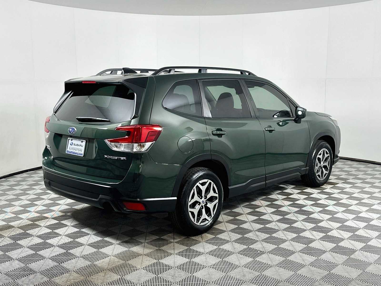 Certified 2024 Subaru Forester Premium AWD/4WD image 7