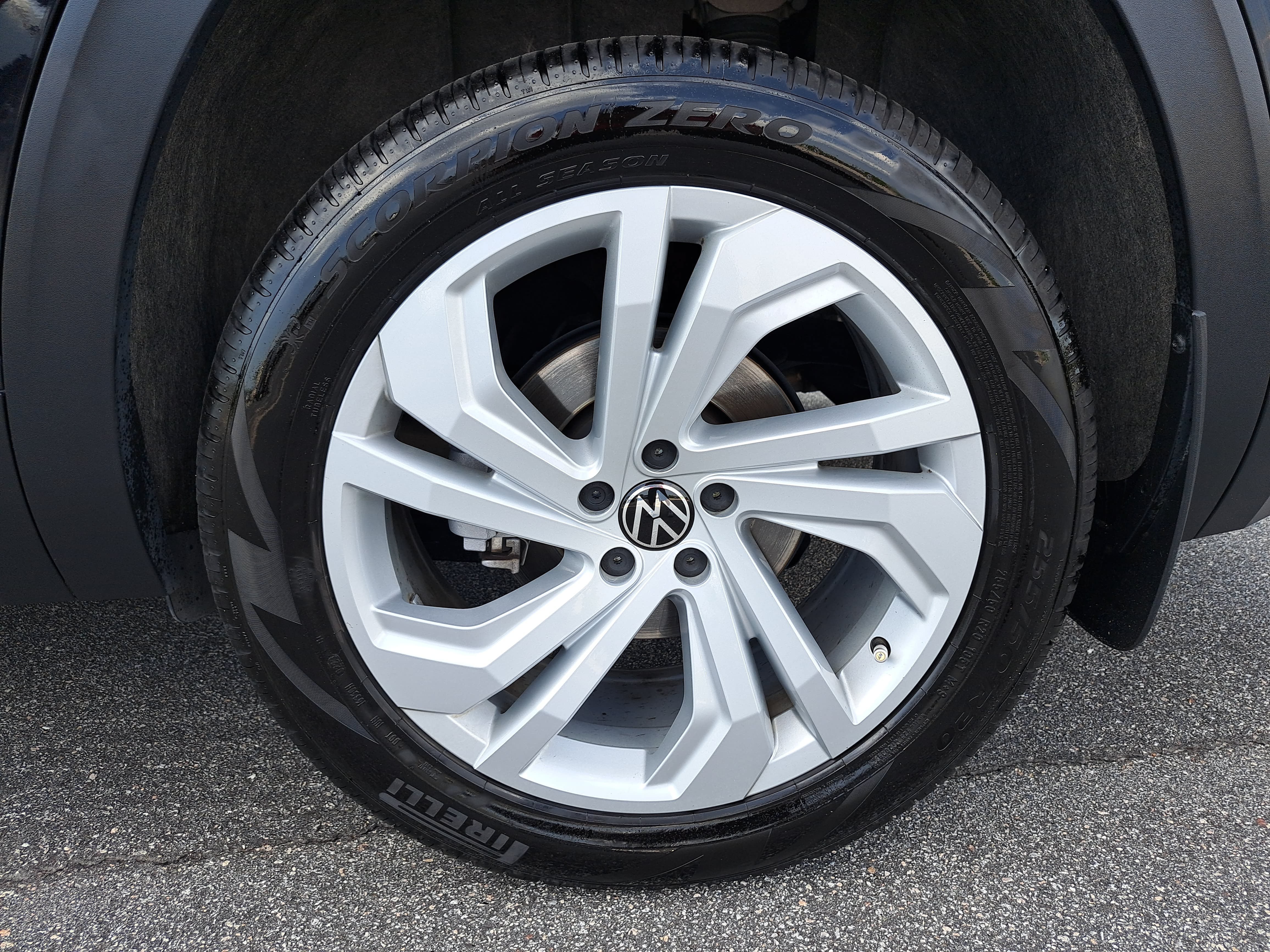 Used 2023 Volkswagen Atlas SE w/ Panoramic Sunroof Package FWD image 33