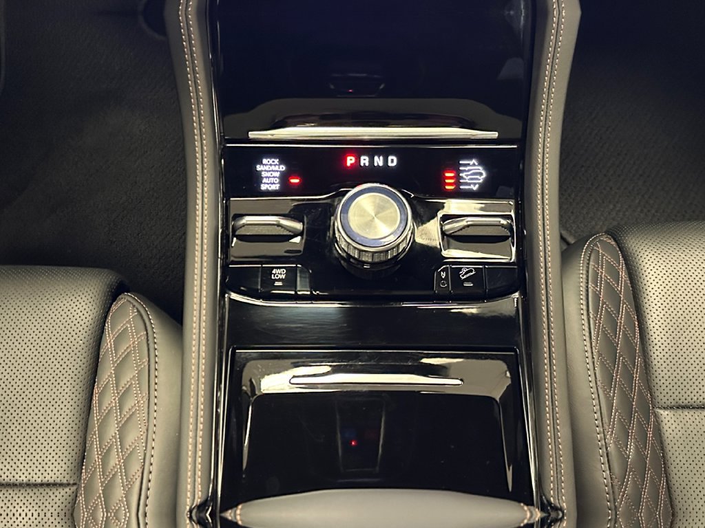 Used 2025 Jeep Grand Cherokee Summit w/ Adv Protech Group IV AWD/4WD image 22