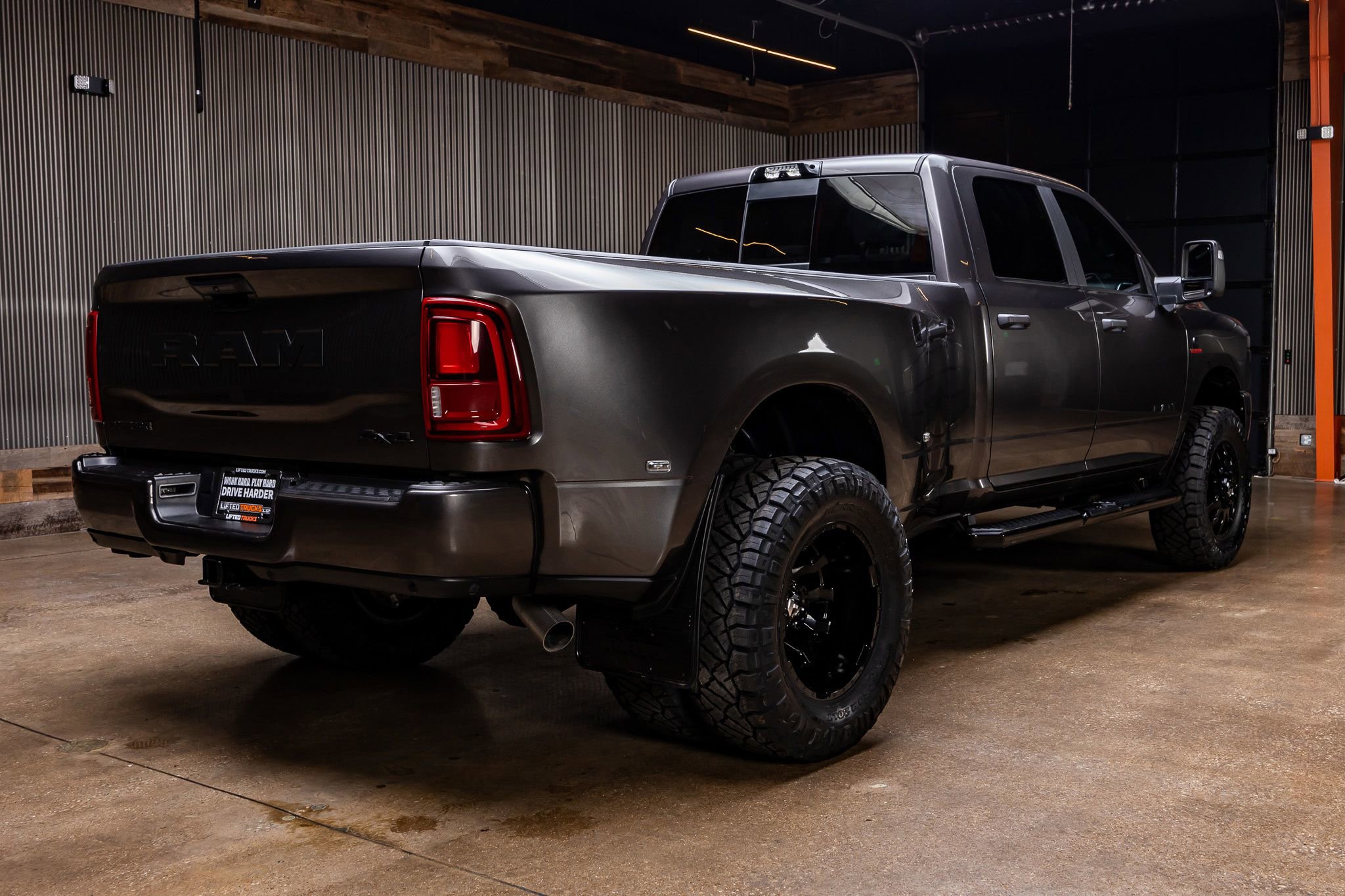 Used 2025 RAM 3500 Big Horn AWD/4WD image 10