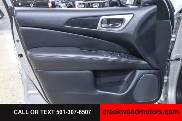Used 2020 Nissan Pathfinder SV FWD image 37