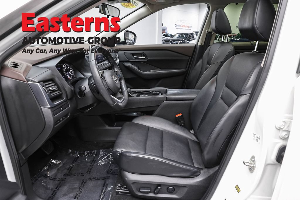 Used 2023 Nissan Rogue SV w/ SV Premium B Package AWD/4WD image 15
