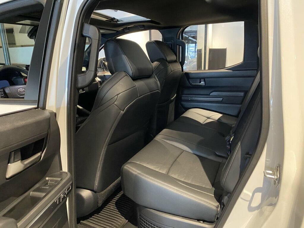 Used 2025 Toyota Tacoma TRD Sport w/ TRD Sport Premium Package AWD/4WD image 26