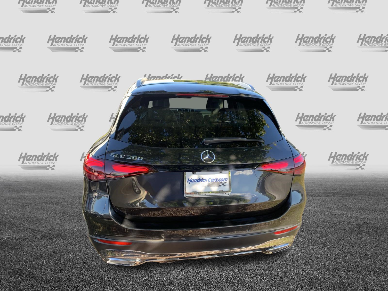 Used 2024 Mercedes-Benz GLC 300 image 9