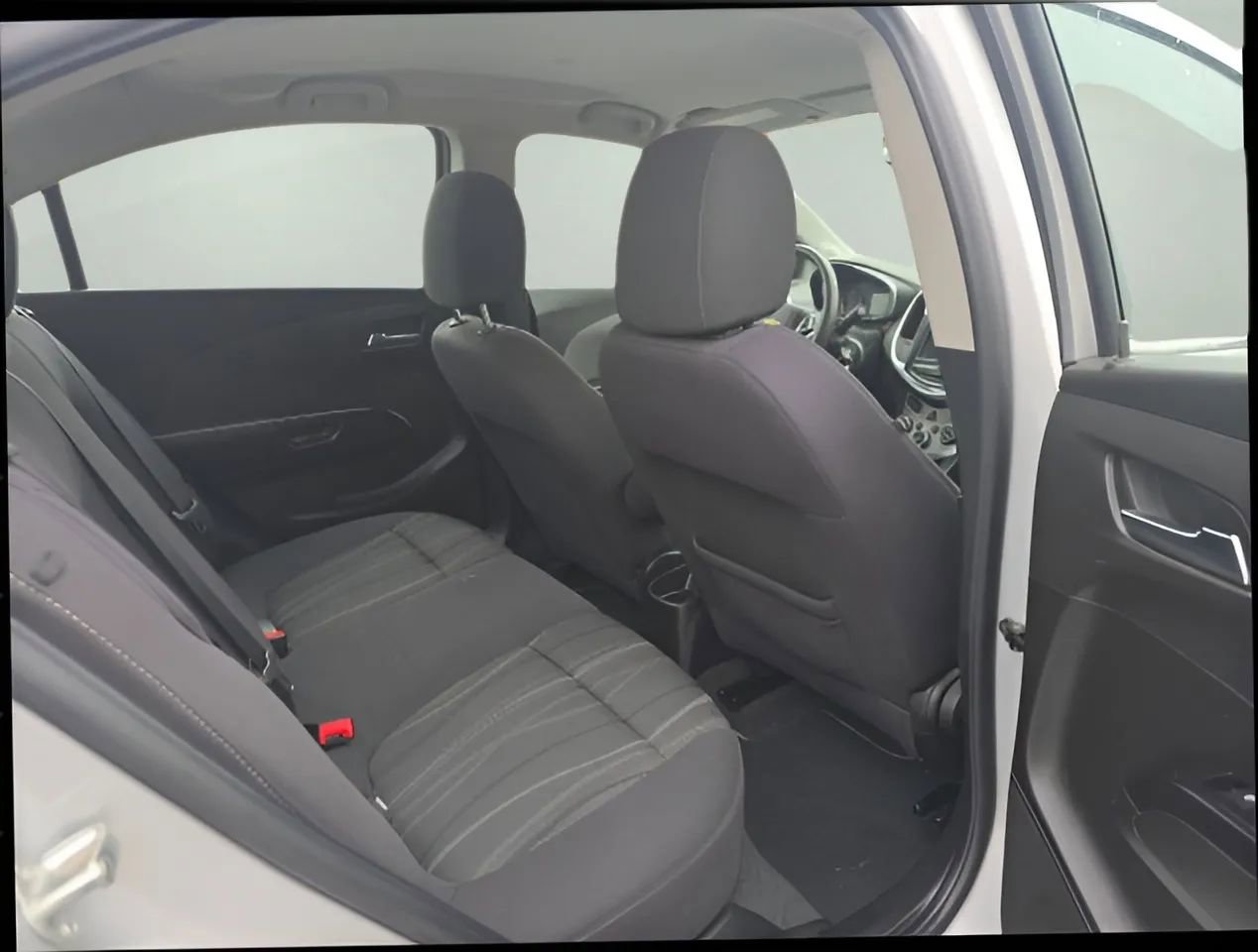 Used 2020 Chevrolet Sonic LT FWD image 19