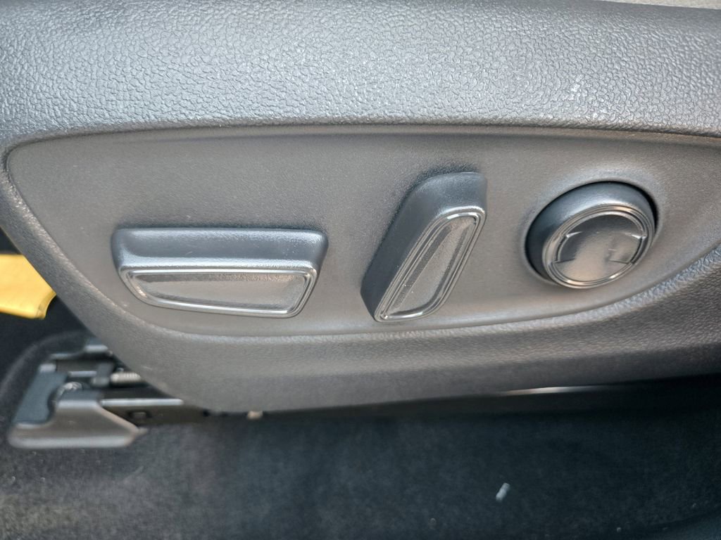 Used 2023 Toyota Highlander Bronze Edition image 28