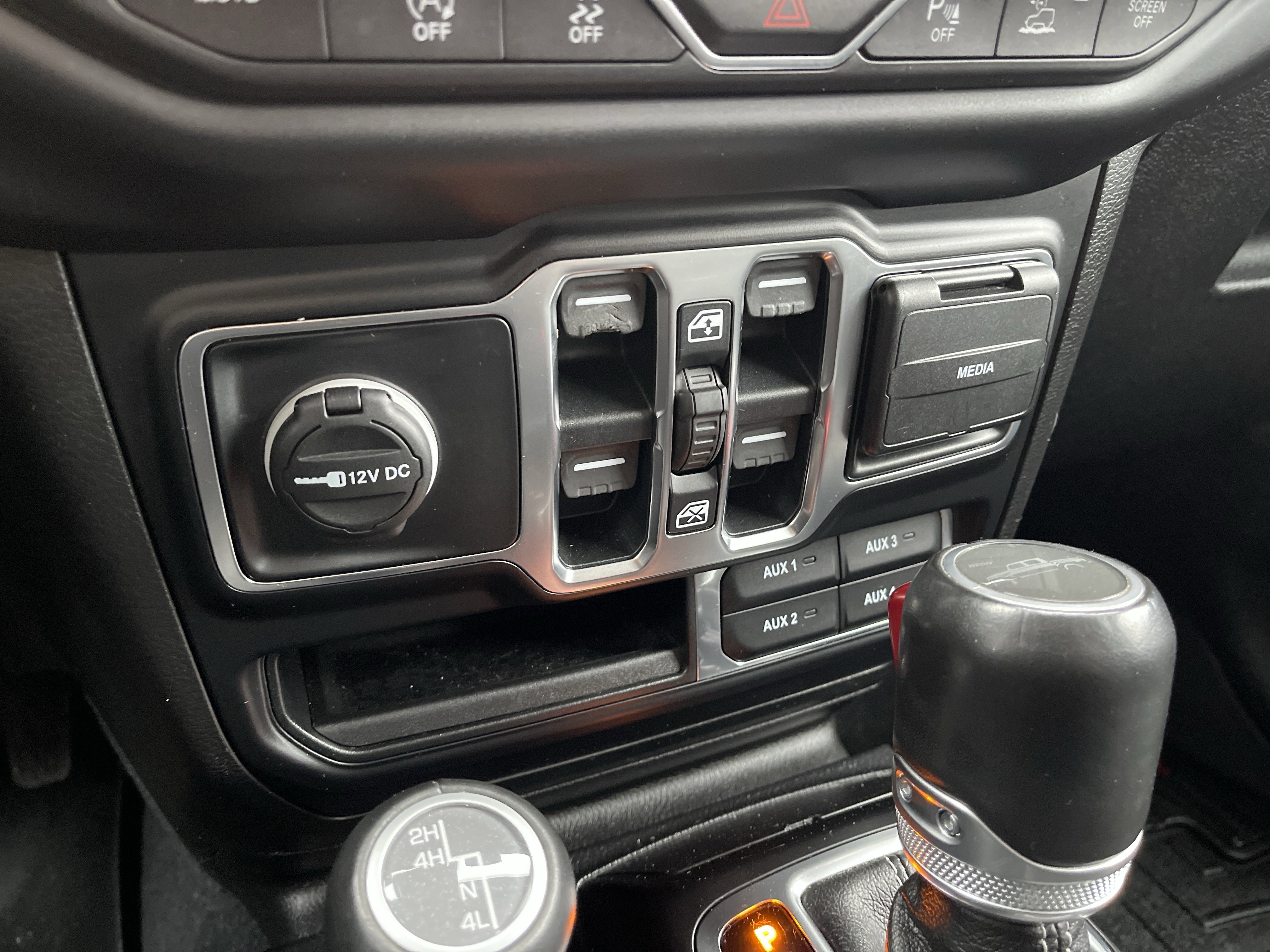 Used 2020 Jeep Gladiator Overland image 21